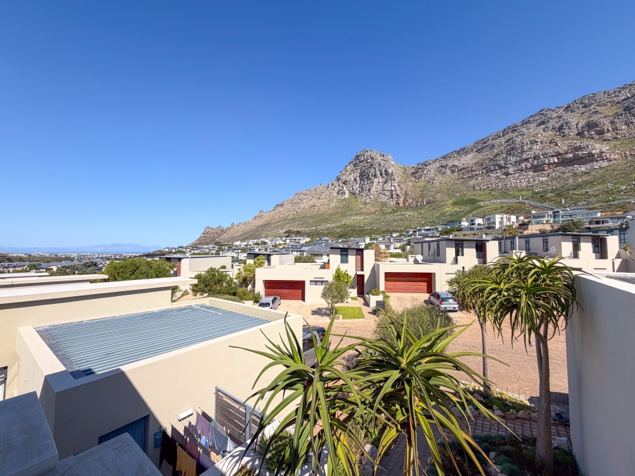 To Let 3 Bedroom Property for Rent in Stonehurst Mountain Estate Western Cape